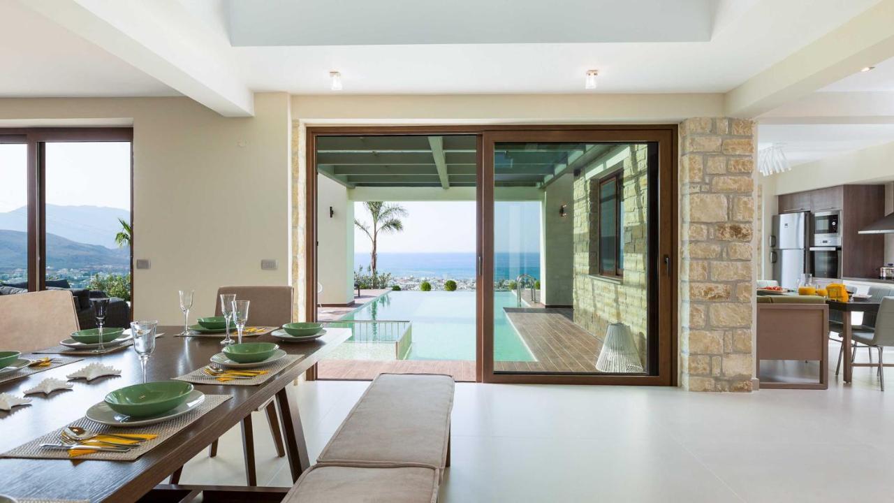 Villa Emilia I Luxury, Amazing Seaview, Next To The Town Kissamos Bagian luar foto