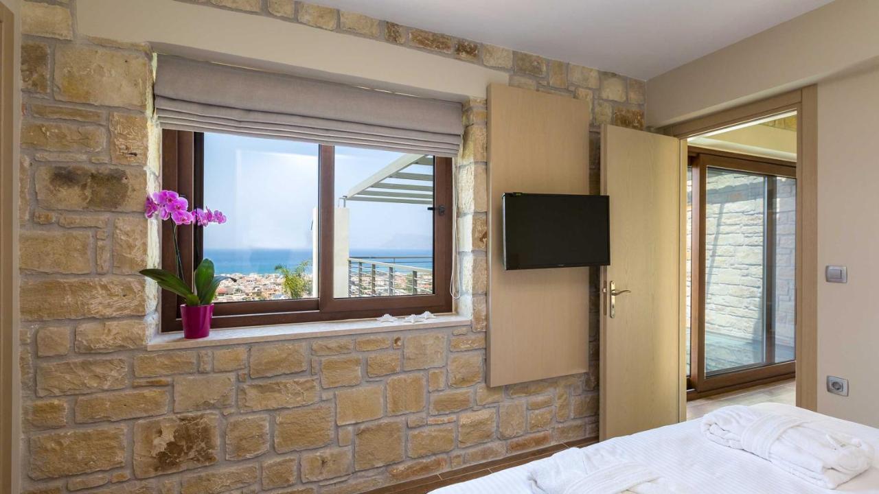 Villa Emilia I Luxury, Amazing Seaview, Next To The Town Kissamos Bagian luar foto