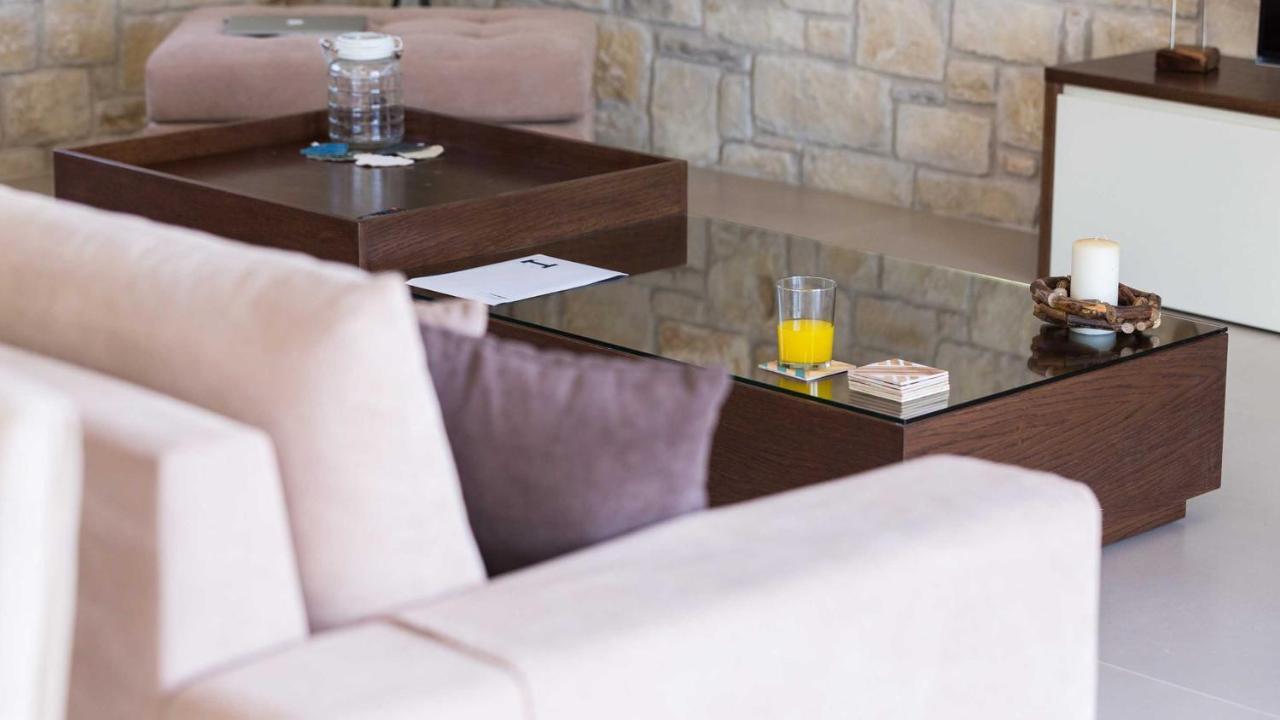 Villa Emilia I Luxury, Amazing Seaview, Next To The Town Kissamos Bagian luar foto